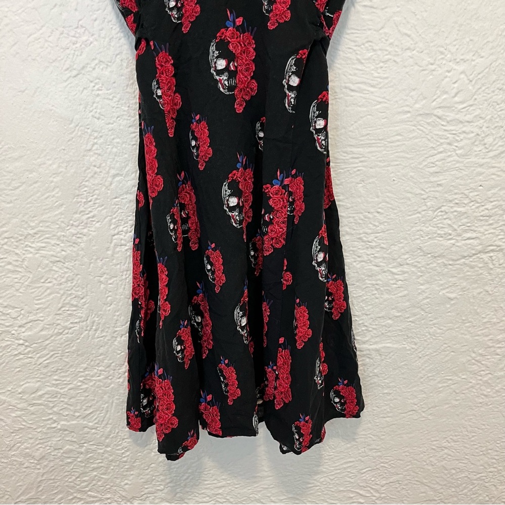 Royal Bones Tripp Black Mini Dress Skulls Red Rose Floral Hot Topic XL Large - Picture 5 of 8